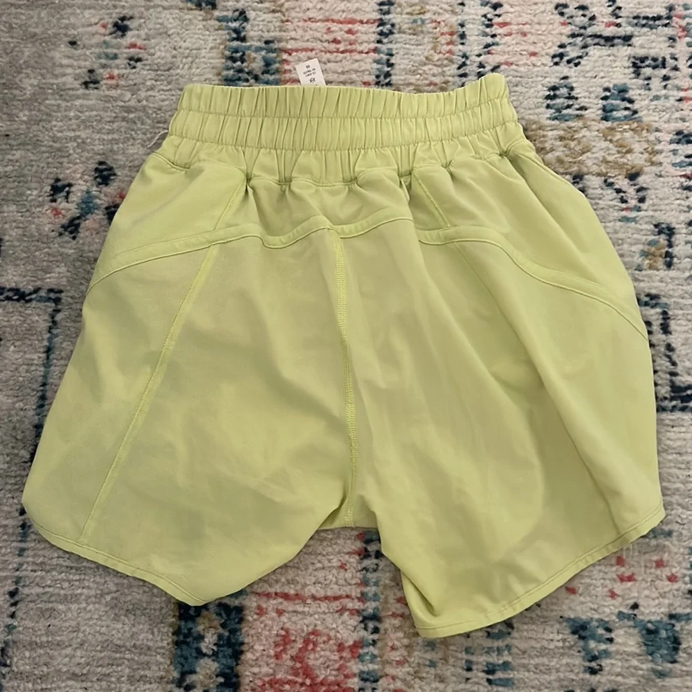 light green color - Picture 2 of 3
